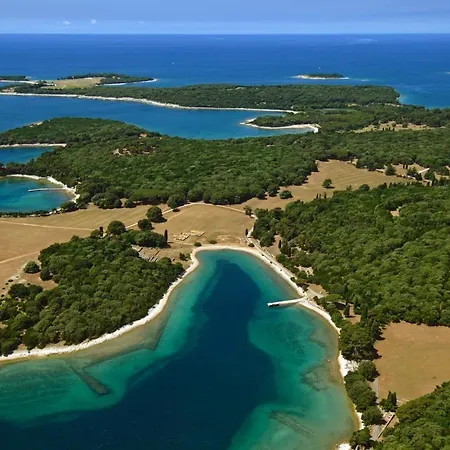 Apartmán Lovely Desiree 250m From The In Rovinj